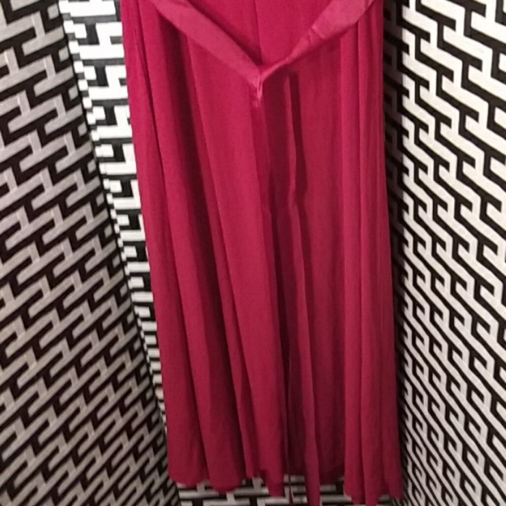 Dress - Picture 6 of 7